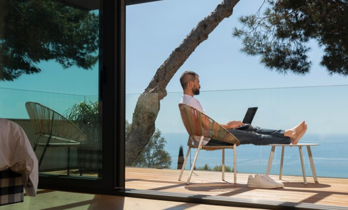 remote work and digital nomadism