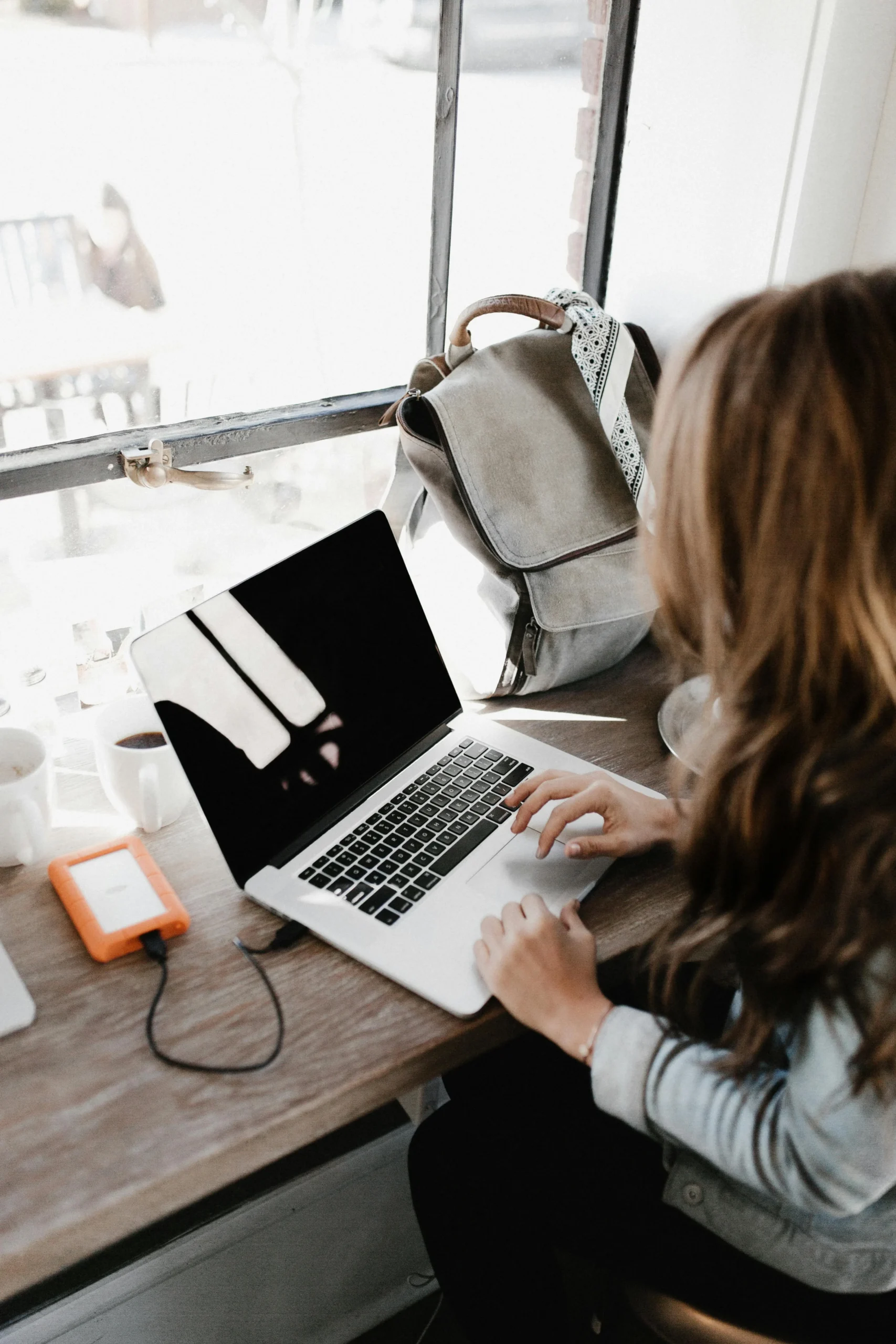 How Techno-Savvy Founders Use Social Media Platforms for Promoting Crypto Borrowing Platforms