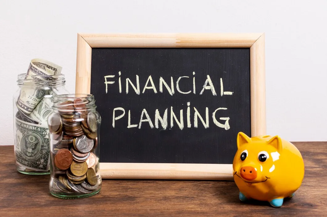 7 Key Differences Between a Savings Plan and the Best Investment Plan