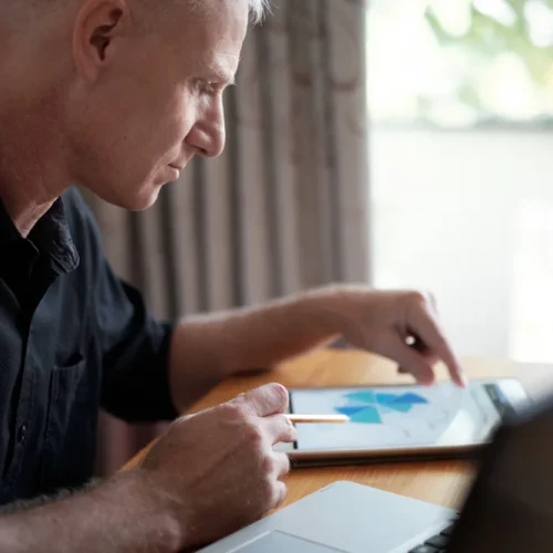 How can senior citizens use the ULIP calculator to plan post-retirement wealth?