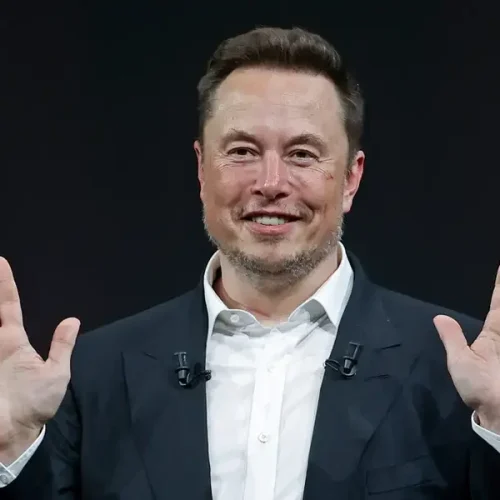 Tesla Billionaire Elon Musk Issues $35 Trillion U.S. ‘Bankruptcy’ Warning: What Does It Mean for Cryptocurrency Investors?