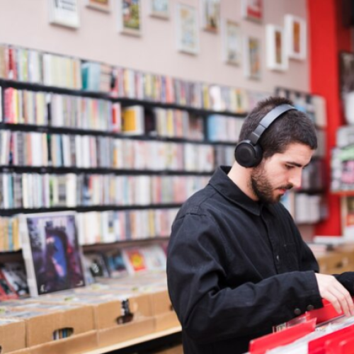 How to Source Headphones for Vietnam Wholesale: A Guide for Electronics Distributors