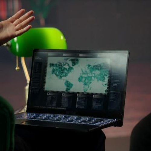 How EOR Providers Are Powering Borderless Teams in a Post-Remote World